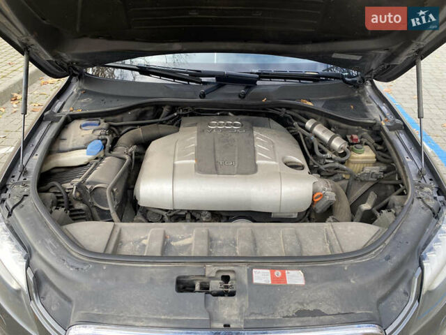 Серый Ауди Ку 7, объемом двигателя 2.97 л и пробегом 233 тыс. км за 16200 $, фото 91 на Automoto.ua