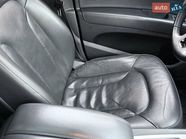 Ауді Ку 7 2011 у Києві на Automoto.ua Сірий Ауді Ку 7, об'ємом двигуна 2.97 л та пробігом 197 тис. км за 16500 $, фото 8 на Automoto.ua