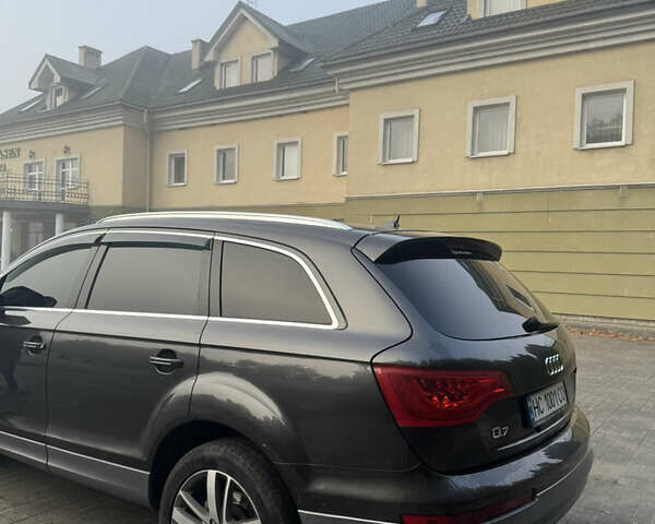 Серый Ауди Ку 7, объемом двигателя 3 л и пробегом 374 тыс. км за 12300 $, фото 3 на Automoto.ua