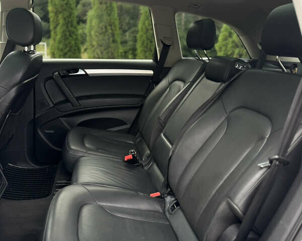 Серый Ауди Ку 7, объемом двигателя 2.97 л и пробегом 297 тыс. км за 17300 $, фото 12 на Automoto.ua