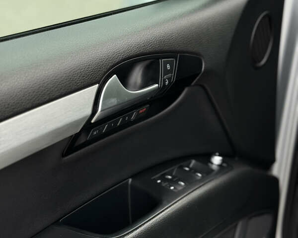 Серый Ауди Ку 7, объемом двигателя 2.97 л и пробегом 297 тыс. км за 17300 $, фото 10 на Automoto.ua