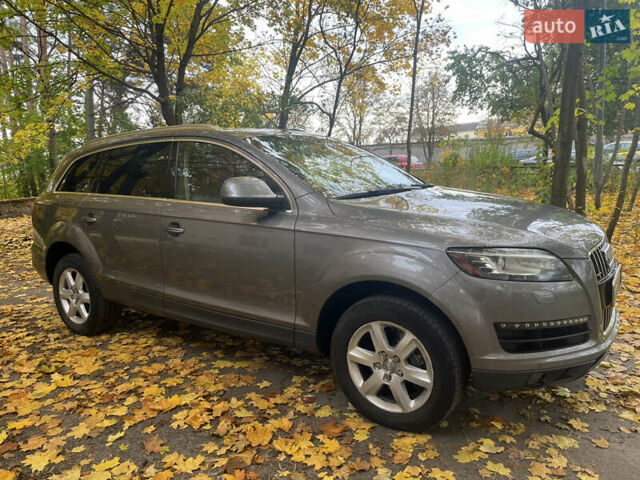 Ауді Ку 7 2011 у Нетешине на Automoto.ua Сірий Ауді Ку 7, об'ємом двигуна 3 л та пробігом 238 тис. км за 14500 $, фото 2 на Automoto.ua