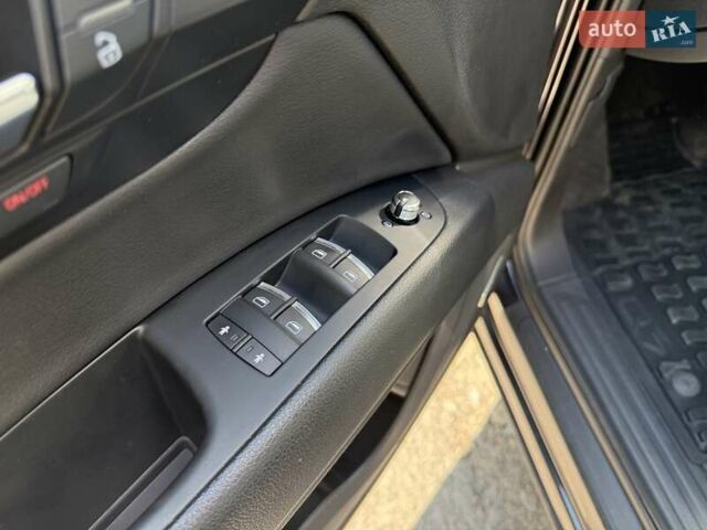 Серый Ауди Ку 7, объемом двигателя 3 л и пробегом 313 тыс. км за 17300 $, фото 12 на Automoto.ua