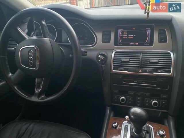 Серый Ауди Ку 7, объемом двигателя 2.97 л и пробегом 320 тыс. км за 17200 $, фото 8 на Automoto.ua