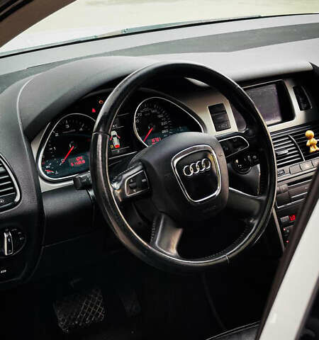 Серый Ауди Ку 7, объемом двигателя 2.97 л и пробегом 285 тыс. км за 17599 $, фото 11 на Automoto.ua