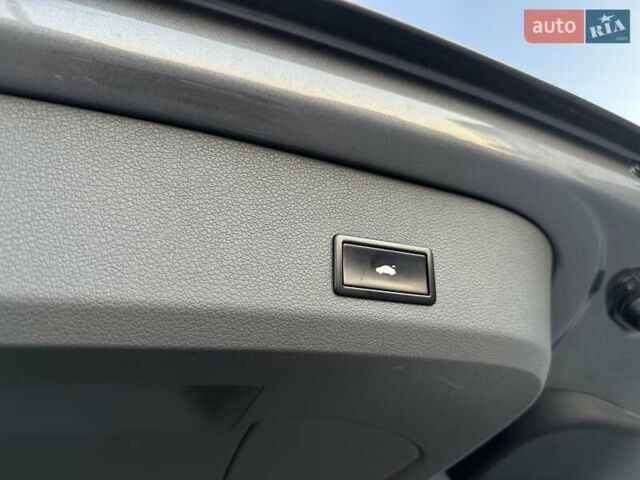 Серый Ауди Ку 7, объемом двигателя 2.97 л и пробегом 262 тыс. км за 17500 $, фото 43 на Automoto.ua