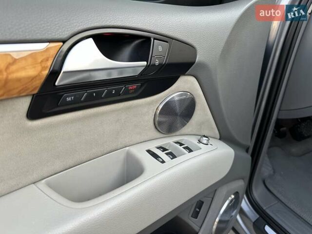 Серый Ауди Ку 7, объемом двигателя 2.97 л и пробегом 262 тыс. км за 17500 $, фото 27 на Automoto.ua