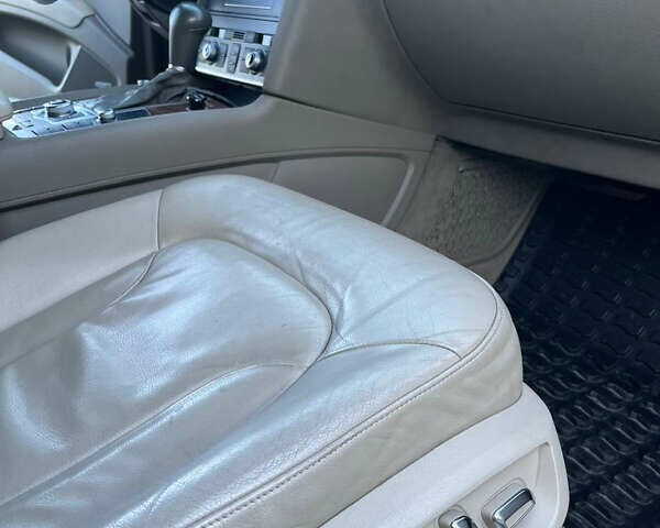 Серый Ауди Ку 7, объемом двигателя 3 л и пробегом 243 тыс. км за 13700 $, фото 10 на Automoto.ua