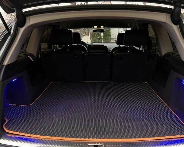 Сірий Ауді Ку 7, об'ємом двигуна 3 л та пробігом 243 тис. км за 18500 $, фото 10 на Automoto.ua