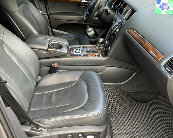 Серый Ауди Ку 7, объемом двигателя 2.97 л и пробегом 233 тыс. км за 16200 $, фото 46 на Automoto.ua