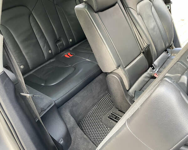 Серый Ауди Ку 7, объемом двигателя 2.97 л и пробегом 233 тыс. км за 16200 $, фото 52 на Automoto.ua