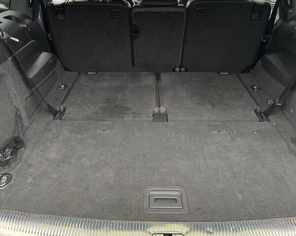 Серый Ауди Ку 7, объемом двигателя 2.97 л и пробегом 310 тыс. км за 18500 $, фото 9 на Automoto.ua