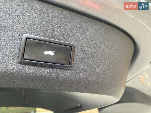 Серый Ауди Ку 7, объемом двигателя 2.97 л и пробегом 233 тыс. км за 16200 $, фото 80 на Automoto.ua