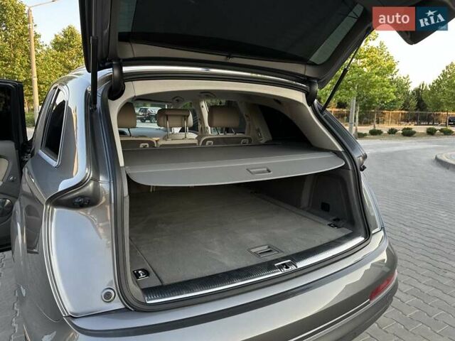 Серый Ауди Ку 7, объемом двигателя 2.97 л и пробегом 262 тыс. км за 17500 $, фото 25 на Automoto.ua