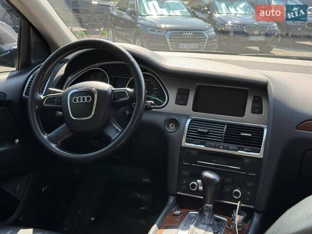 Серый Ауди Ку 7, объемом двигателя 2.97 л и пробегом 267 тыс. км за 17500 $, фото 42 на Automoto.ua