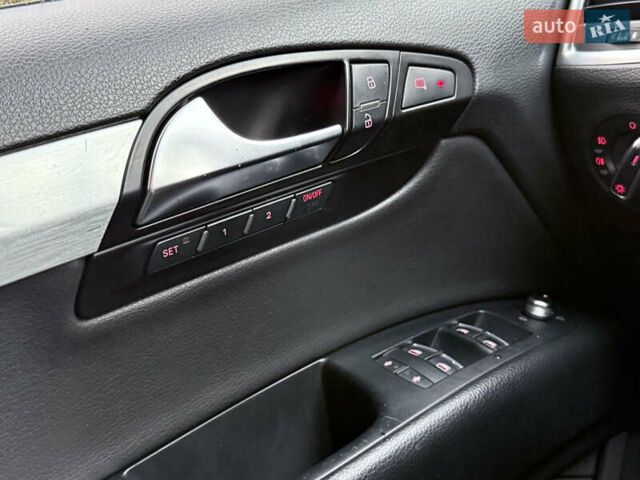 Серый Ауди Ку 7, объемом двигателя 2.97 л и пробегом 199 тыс. км за 16000 $, фото 20 на Automoto.ua