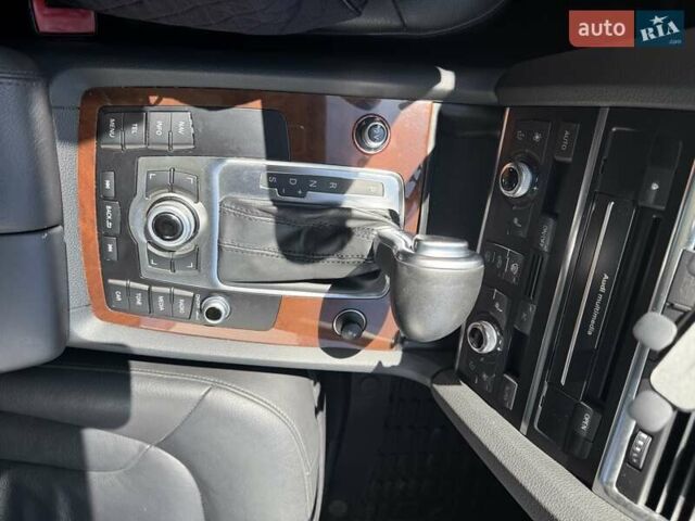 Серый Ауди Ку 7, объемом двигателя 3 л и пробегом 313 тыс. км за 17300 $, фото 16 на Automoto.ua