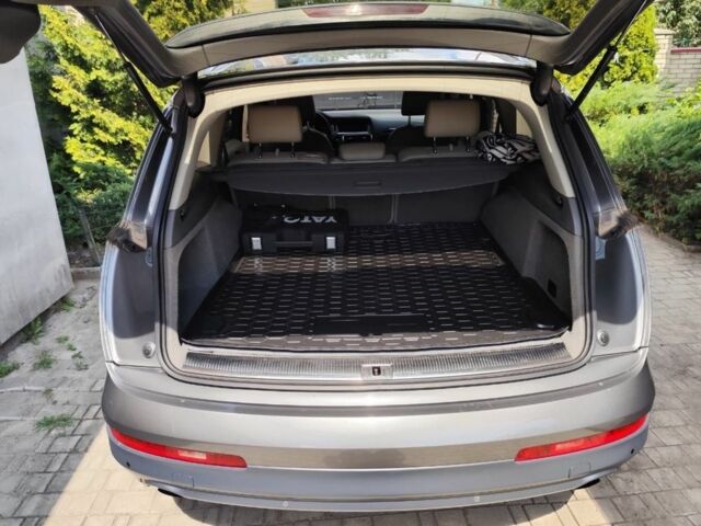 Серый Ауди Ку 7, объемом двигателя 3 л и пробегом 181 тыс. км за 20000 $, фото 5 на Automoto.ua