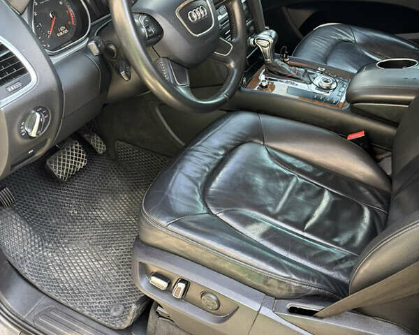 Сірий Ауді Ку 7, об'ємом двигуна 3 л та пробігом 220 тис. км за 12900 $, фото 13 на Automoto.ua