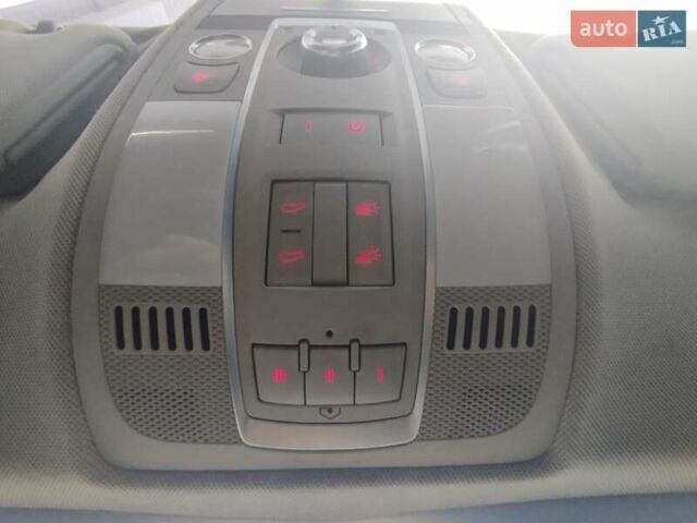Серый Ауди Ку 7, объемом двигателя 3 л и пробегом 244 тыс. км за 12990 $, фото 33 на Automoto.ua