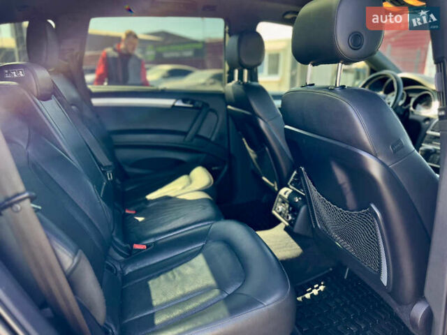 Серый Ауди Ку 7, объемом двигателя 2.97 л и пробегом 322 тыс. км за 19900 $, фото 6 на Automoto.ua