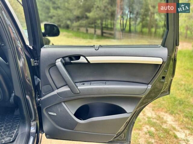 Серый Ауди Ку 7, объемом двигателя 3 л и пробегом 192 тыс. км за 19800 $, фото 48 на Automoto.ua