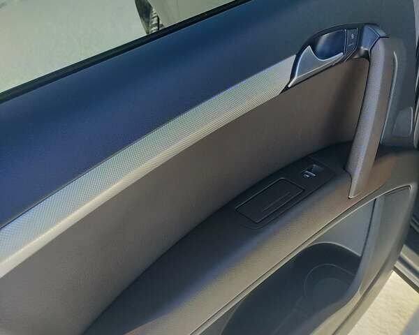 Сірий Ауді Ку 7, об'ємом двигуна 3 л та пробігом 116 тис. км за 24000 $, фото 27 на Automoto.ua