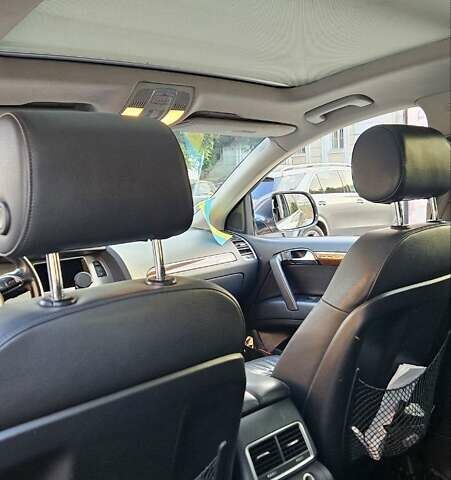 Серый Ауди Ку 7, объемом двигателя 3 л и пробегом 304 тыс. км за 12500 $, фото 43 на Automoto.ua