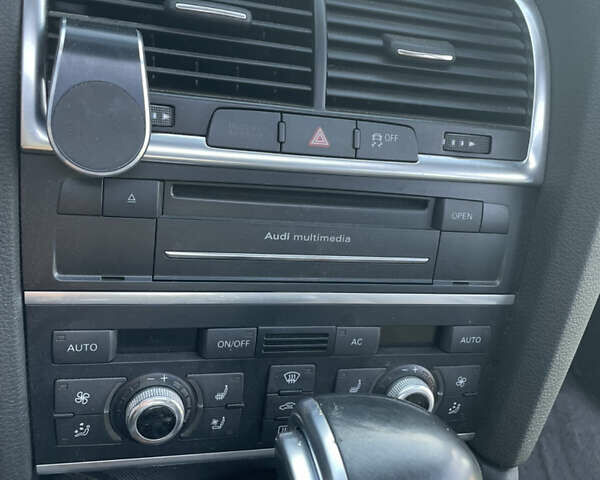 Серый Ауди Ку 7, объемом двигателя 2.97 л и пробегом 272 тыс. км за 15000 $, фото 7 на Automoto.ua