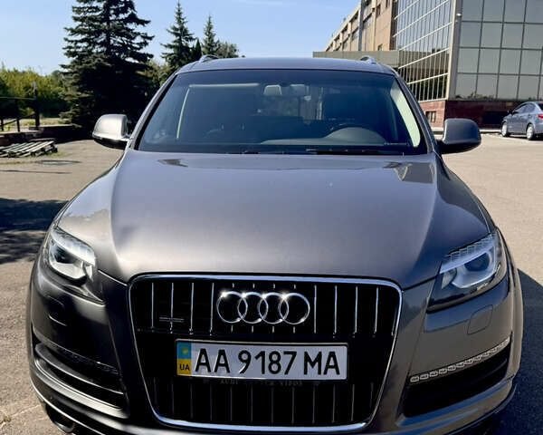 Сірий Ауді Ку 7, об'ємом двигуна 3 л та пробігом 159 тис. км за 19999 $, фото 1 на Automoto.ua