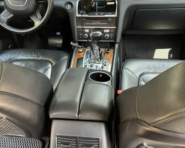 Сірий Ауді Ку 7, об'ємом двигуна 3 л та пробігом 220 тис. км за 12900 $, фото 15 на Automoto.ua