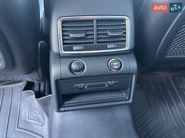 Серый Ауди Ку 7, объемом двигателя 3 л и пробегом 241 тыс. км за 14300 $, фото 15 на Automoto.ua