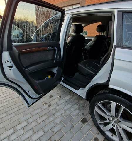 Серый Ауди Ку 7, объемом двигателя 2.97 л и пробегом 245 тыс. км за 18000 $, фото 13 на Automoto.ua