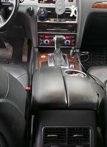 Серый Ауди Ку 7, объемом двигателя 3 л и пробегом 255 тыс. км за 17500 $, фото 18 на Automoto.ua