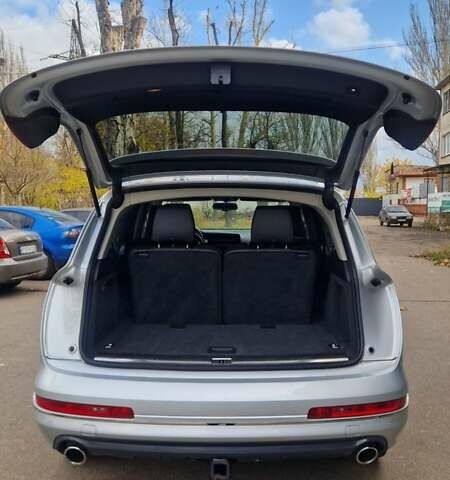 Серый Ауди Ку 7, объемом двигателя 3 л и пробегом 327 тыс. км за 17000 $, фото 8 на Automoto.ua