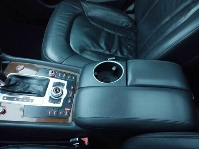 Серый Ауди Ку 7, объемом двигателя 3 л и пробегом 244 тыс. км за 12990 $, фото 15 на Automoto.ua