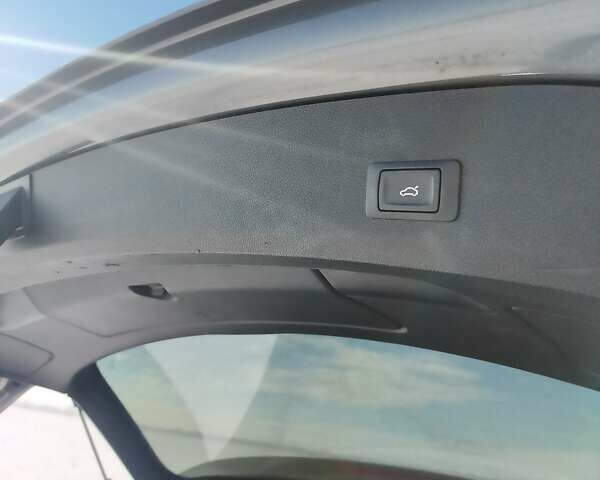 Сірий Ауді Ку 7, об'ємом двигуна 3 л та пробігом 116 тис. км за 24000 $, фото 29 на Automoto.ua