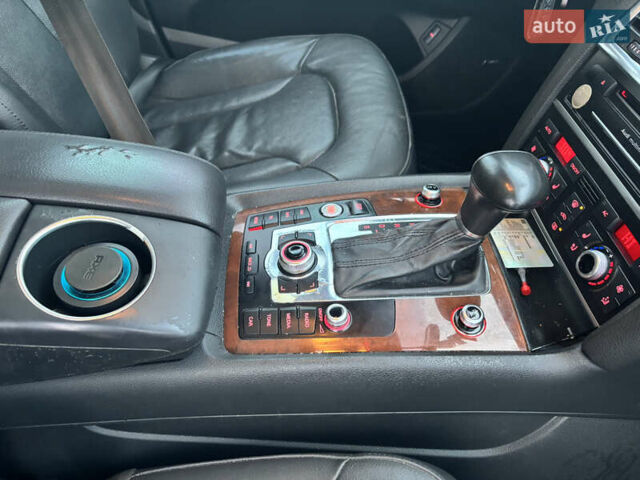 Серый Ауди Ку 7, объемом двигателя 2.97 л и пробегом 350 тыс. км за 16500 $, фото 19 на Automoto.ua