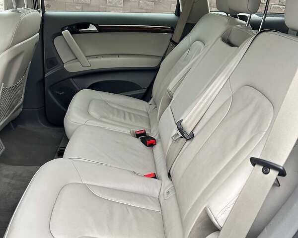 Серый Ауди Ку 7, объемом двигателя 3 л и пробегом 250 тыс. км за 9999 $, фото 33 на Automoto.ua