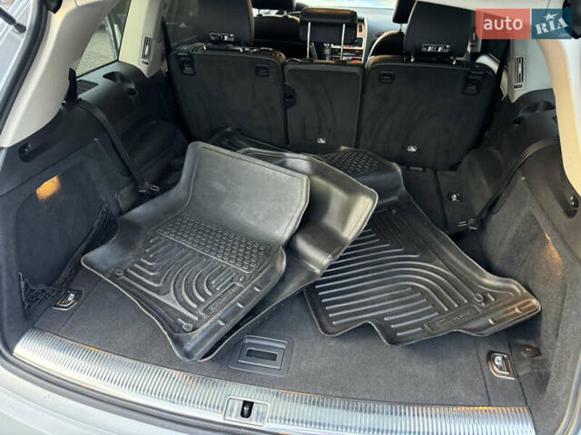 Серый Ауди Ку 7, объемом двигателя 3 л и пробегом 200 тыс. км за 13000 $, фото 45 на Automoto.ua