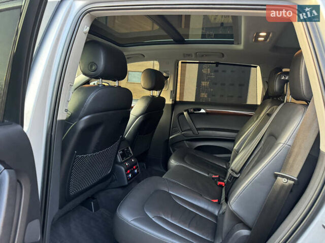 Серый Ауди Ку 7, объемом двигателя 3 л и пробегом 200 тыс. км за 13000 $, фото 25 на Automoto.ua