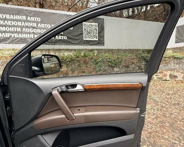 Серый Ауди Ку 7, объемом двигателя 2.97 л и пробегом 275 тыс. км за 19990 $, фото 80 на Automoto.ua