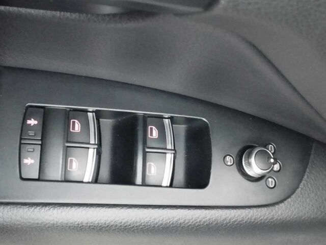 Серый Ауди Ку 7, объемом двигателя 3 л и пробегом 244 тыс. км за 12990 $, фото 8 на Automoto.ua