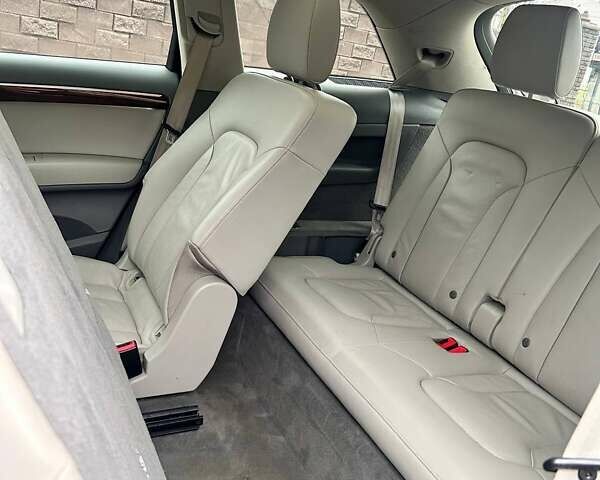 Серый Ауди Ку 7, объемом двигателя 3 л и пробегом 250 тыс. км за 9999 $, фото 34 на Automoto.ua