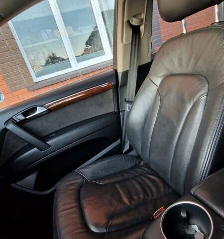 Серый Ауди Ку 7, объемом двигателя 2.97 л и пробегом 245 тыс. км за 18000 $, фото 22 на Automoto.ua