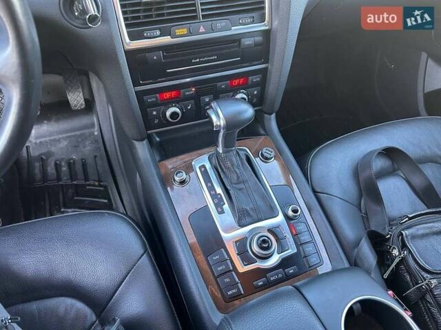 Серый Ауди Ку 7, объемом двигателя 3 л и пробегом 241 тыс. км за 14300 $, фото 18 на Automoto.ua