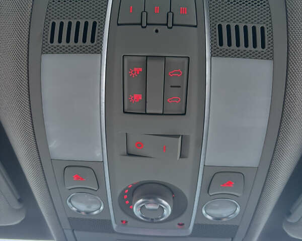 Серый Ауди Ку 7, объемом двигателя 2.97 л и пробегом 350 тыс. км за 16500 $, фото 27 на Automoto.ua