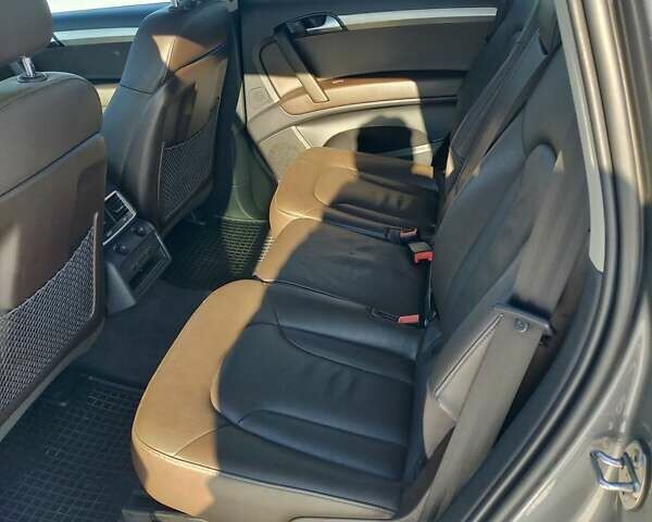 Сірий Ауді Ку 7, об'ємом двигуна 3 л та пробігом 116 тис. км за 24000 $, фото 28 на Automoto.ua