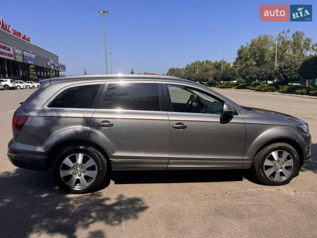 Сірий Ауді Ку 7, об'ємом двигуна 3 л та пробігом 159 тис. км за 19999 $, фото 6 на Automoto.ua