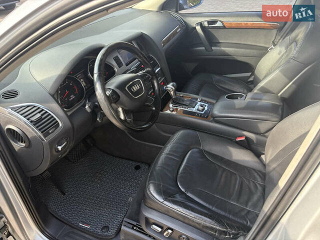 Сірий Ауді Ку 7, об'ємом двигуна 3 л та пробігом 233 тис. км за 11999 $, фото 9 на Automoto.ua